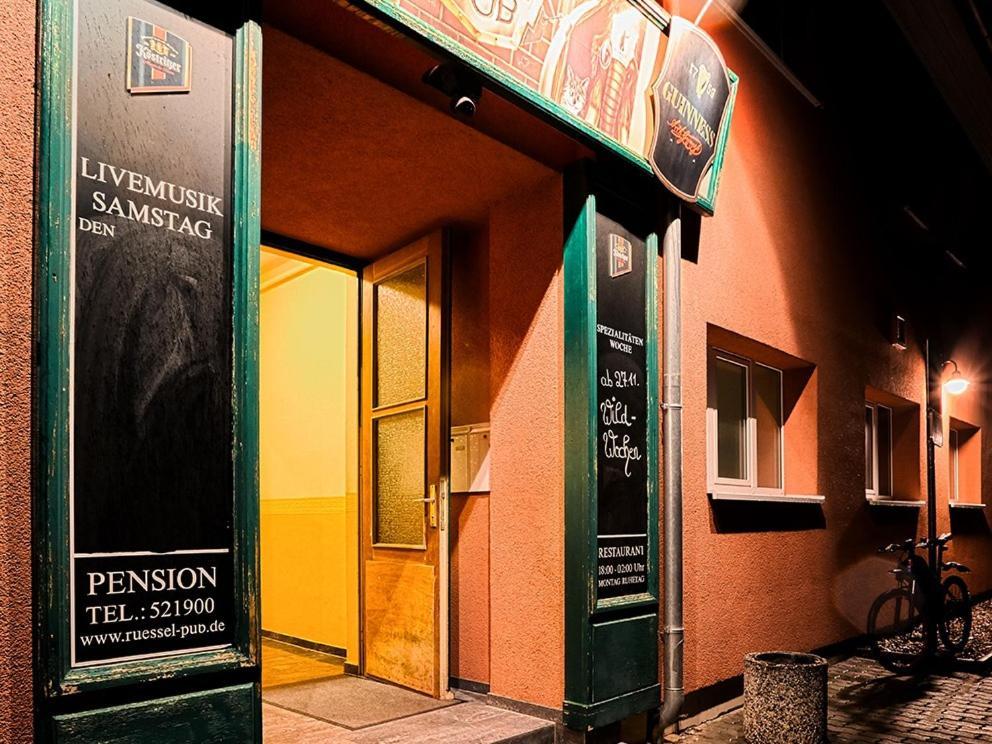 Pension Rüssel-Pub Sangerhausen Exterior foto